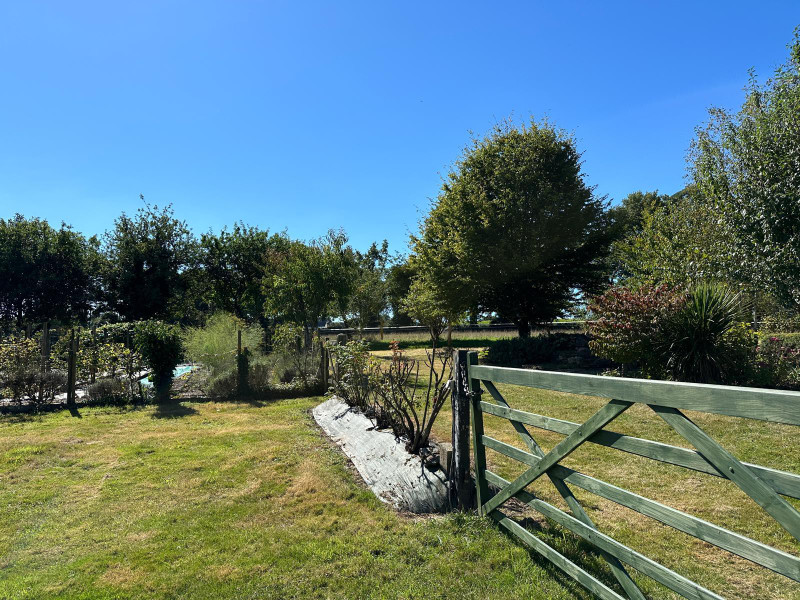 French property for sale in Helléan, Morbihan - €316,500 - photo 2