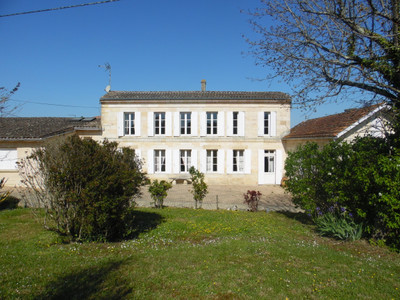 Maison à vendre à Bourg, Gironde, Aquitaine, avec Leggett Immobilier