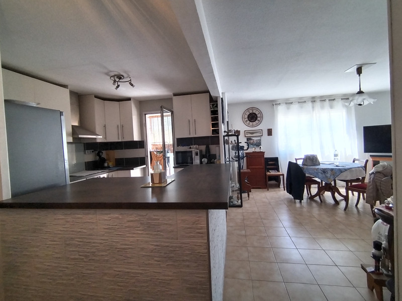 French property for sale in La Garde, Var - €222,000 - photo 2