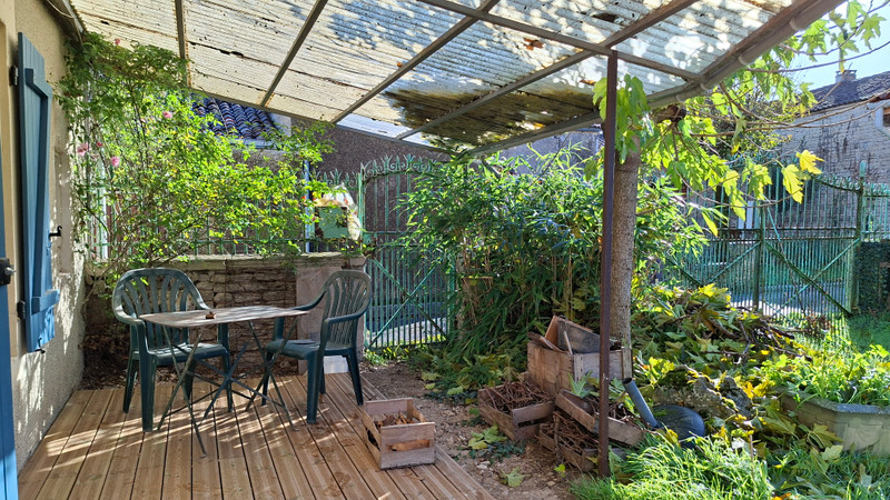 French property for sale in Luxé, Charente - €199,980 - photo 1