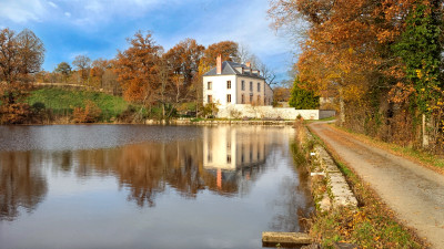 French property for sale in Auzances, Creuse - €495,000 - photo 1