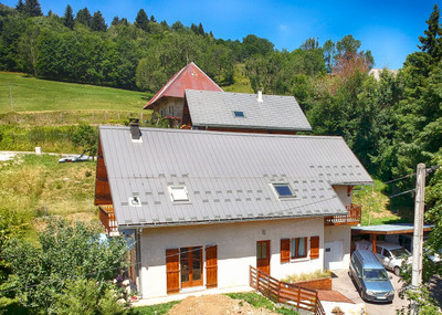 Maison à vendre à Les Déserts, Savoie, Rhône-Alpes, avec Leggett Immobilier