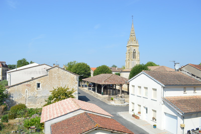 French property for sale in Laparade, Lot-et-Garonne - €199,800 - photo 2