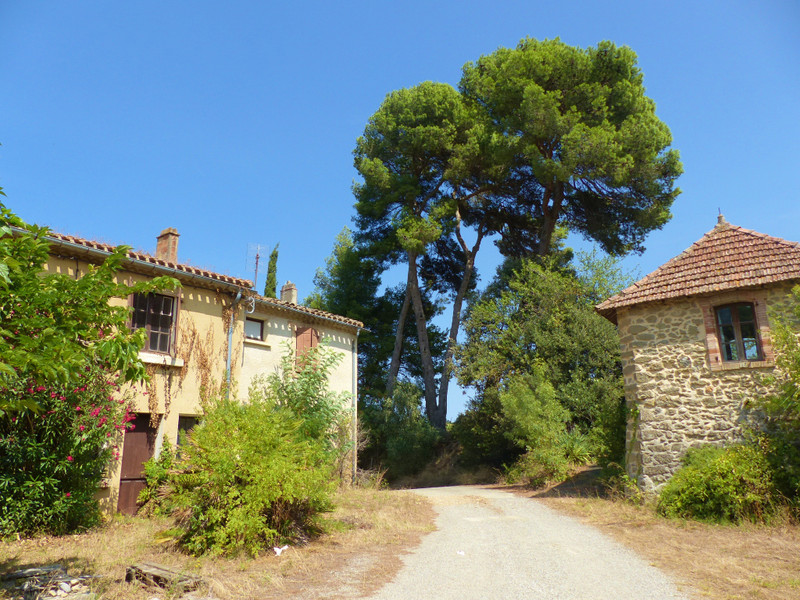 Commerce à vendre à Couffoulens, Aude - 560.000 € - photo 1