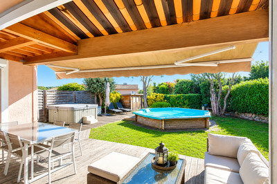 French property for sale in Mougins, Alpes-Maritimes - €645,000 - photo 3