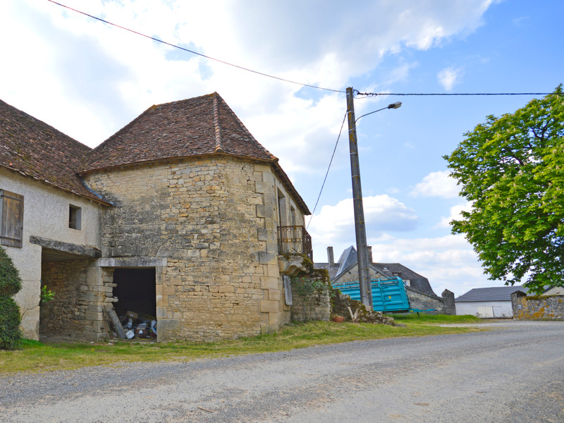 French property for sale in La Chapelle-Saint-Jean, Dordogne - €56,600 - photo 2