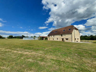 French property for sale in Lurcy-Lévis, Allier - €799,000 - photo 9