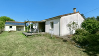 Maison à vendre à Mansle, Charente - 199.000 € - photo 1