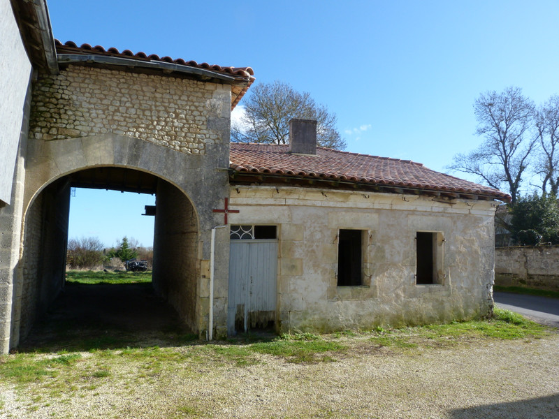 House for sale in Vanzac - Charente-Maritime - Magnificent Charentaise ...