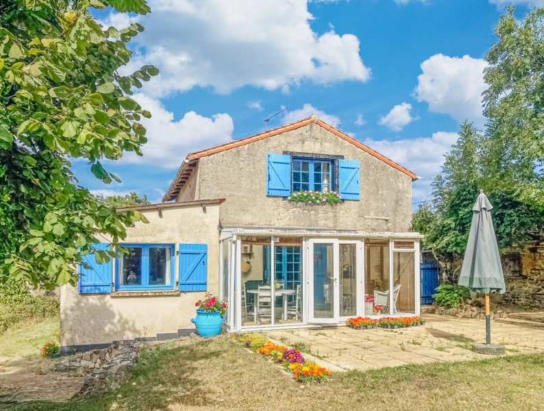 Maison à vendre à Millac, Vienne - 116.630 € - photo 1