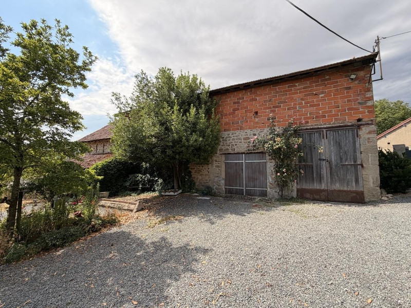 French property for sale in Montmort, Saône-et-Loire - €259,000 - photo 3