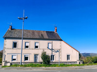 Propriété à vendre à Saint-Éloy-les-Mines, Puy-de-Dôme - 185 000 € - photo n°2