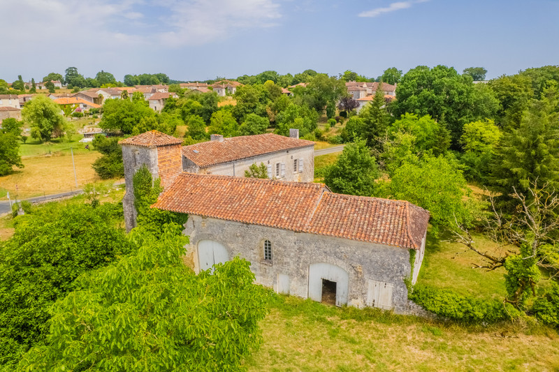 French property for sale in Champagne-et-Fontaine, Dordogne - €318,000 - photo 14