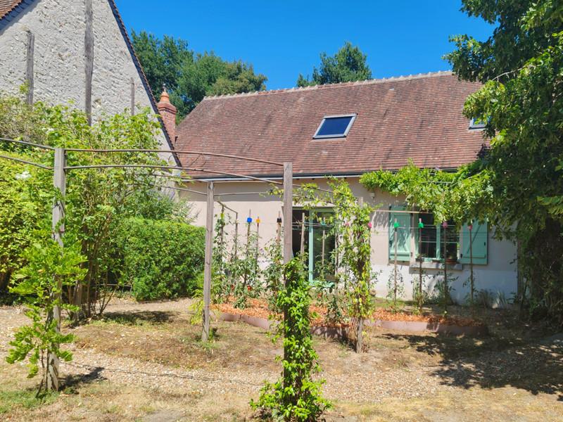 French property for sale in Cerelles, Indre-et-Loire - €399,500 - photo 9