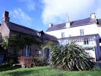 Propriété à vendre à Châteauneuf-du-Faou, Finistère - 199 900 € - photo n°2
