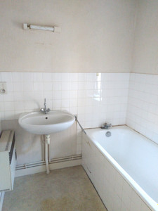 French property for sale in Le Blanc, Indre - €140,292 - photo 9