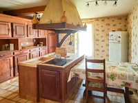 Propriété à vendre à Ruffec, Charente - 160 500 € - photo n°7