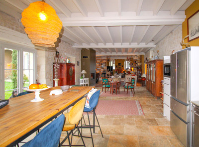 French property for sale in Saint-Jean-d'Angély, Charente-Maritime - €699,000 - photo 1