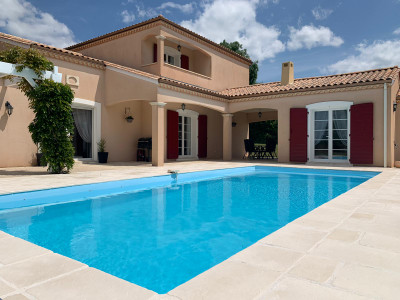 Magnificent 5 bedroom equestrian property with 6 hectares and swimming pool, sand school, workshop + parking