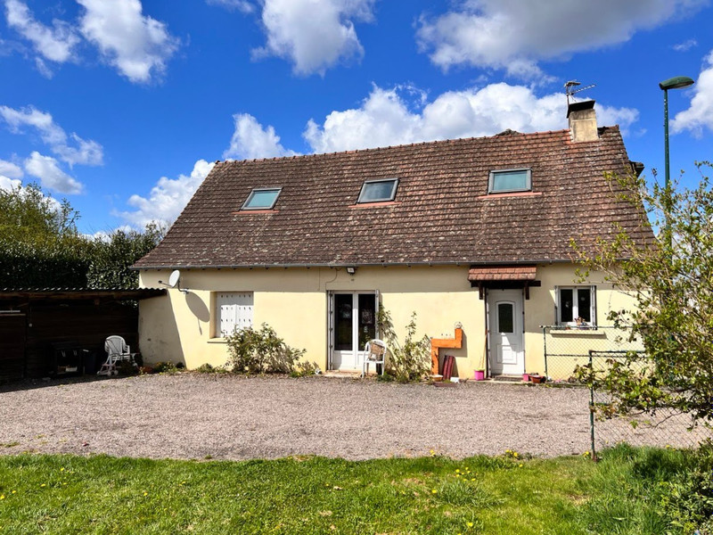 Maison à vendre à Saint-Priest-les-Fougères, Dordogne - 89 000 € - photo 1