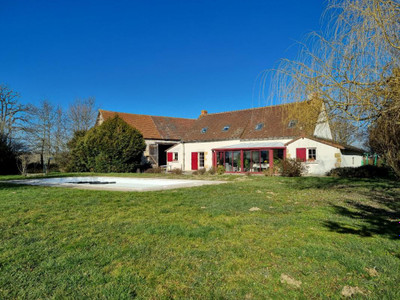 Maison à vendre à Saint-Marcel-en-Murat, Allier, Auvergne, avec Leggett Immobilier