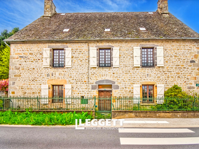 Maison 10 pièce(s), EYGURANDE