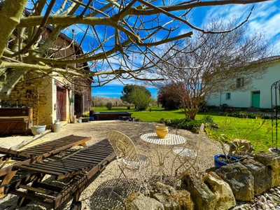 French property for sale in La Sauvetat-du-Dropt, Lot-et-Garonne - €418,700 - photo 1