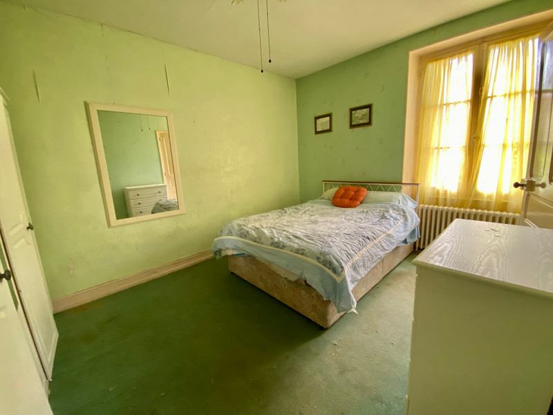 French property for sale in Chabanais, Charente - €66,600 - photo 4