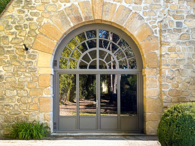 French property for sale in Cergy, Val-d'Oise - €3,900,000 - photo 1