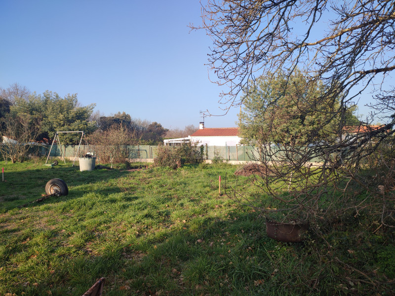 French property for sale in Le Château-d'Oléron, Charente-Maritime - €374,869 - photo 4