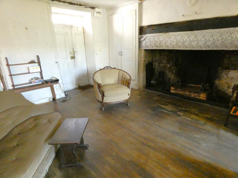 French property for sale in Argentat-sur-Dordogne, Corrèze - €172,800 - photo 2