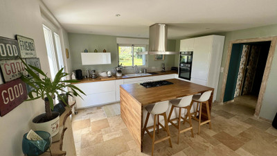 French property for sale in Limalonges, Deux-Sèvres - €240,750 - photo 2