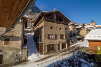 French ski chalets, properties in Fontaine-le-Puits, Saint Martin de Belleville, Three Valleys