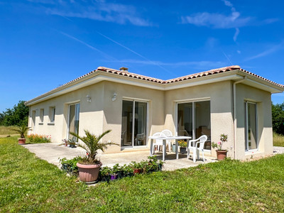 Maison à vendre à Thénac, Dordogne, Aquitaine, avec Leggett Immobilier