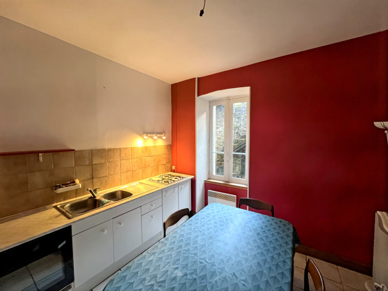 French property for sale in Pérols-sur-Vézère, Corrèze - €56,600 - photo 2