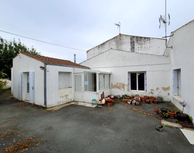 Maison à vendre à Charron, Charente-Maritime, Poitou-Charentes, avec Leggett Immobilier