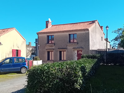Maison à vendre à Argentonnay, Deux-Sèvres, Poitou-Charentes, avec Leggett Immobilier
