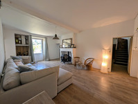Maison à vendre à Saint-Germain-de-Vibrac, Charente-Maritime - 214.000 € - photo 2