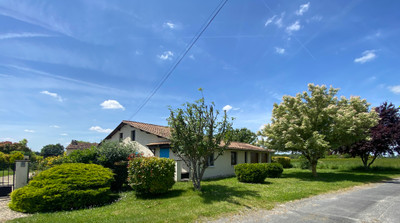 Maison à vendre à Léoville, Charente-Maritime, Poitou-Charentes, avec Leggett Immobilier