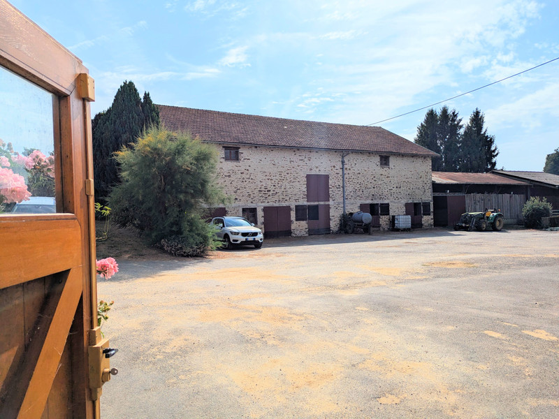 French property for sale in Saint-Yrieix-la-Perche, Haute-Vienne - €598,000 - photo 7