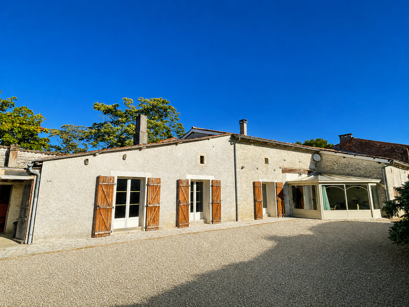 French property for sale in Saint-Amant-de-Boixe, Charente - €178,200 - photo 1