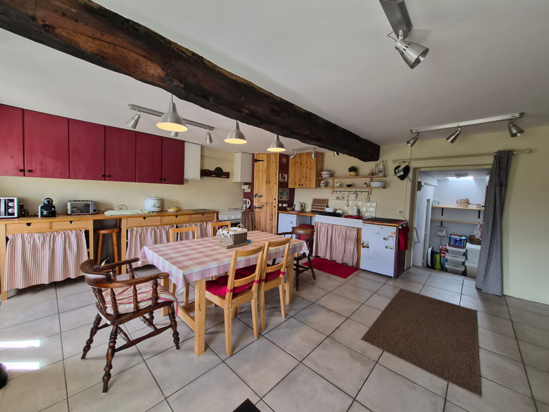 French property for sale in Désertines, Mayenne - €140,000 - photo 1