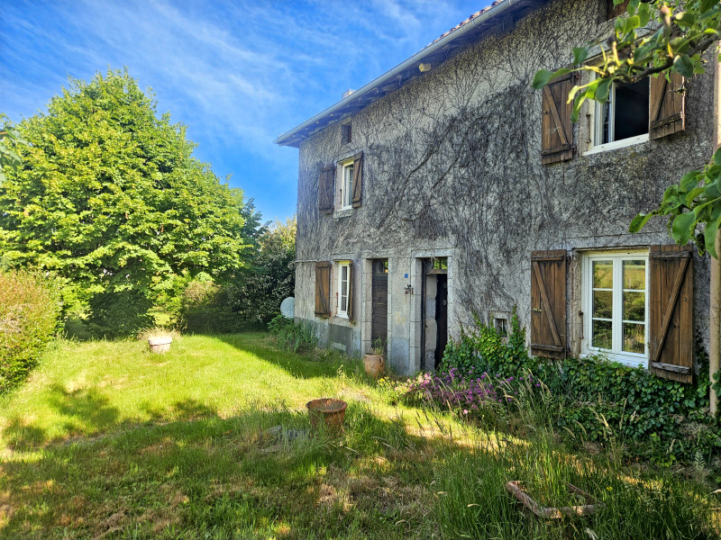 French property for sale in Champagnac-la-Rivière, Haute-Vienne - €109,000 - photo 0