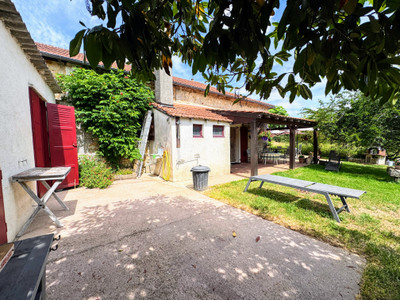 French property for sale in Courgeac, Charente - €172,800 - photo 11
