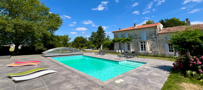 French property for sale in Chenac-Saint-Seurin-d'Uzet, Charente-Maritime - €468,500 - photo 1