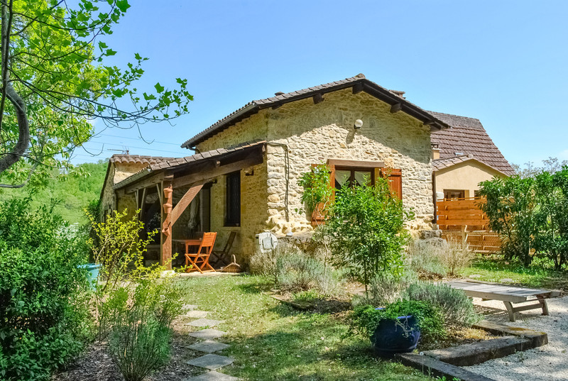 House for sale in Le BuissondeCadouin Dordogne Lovely stone house