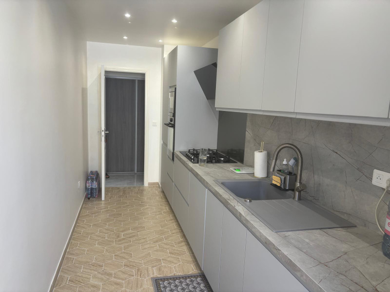French property for sale in Nice, Alpes-Maritimes - €520,000 - photo 4