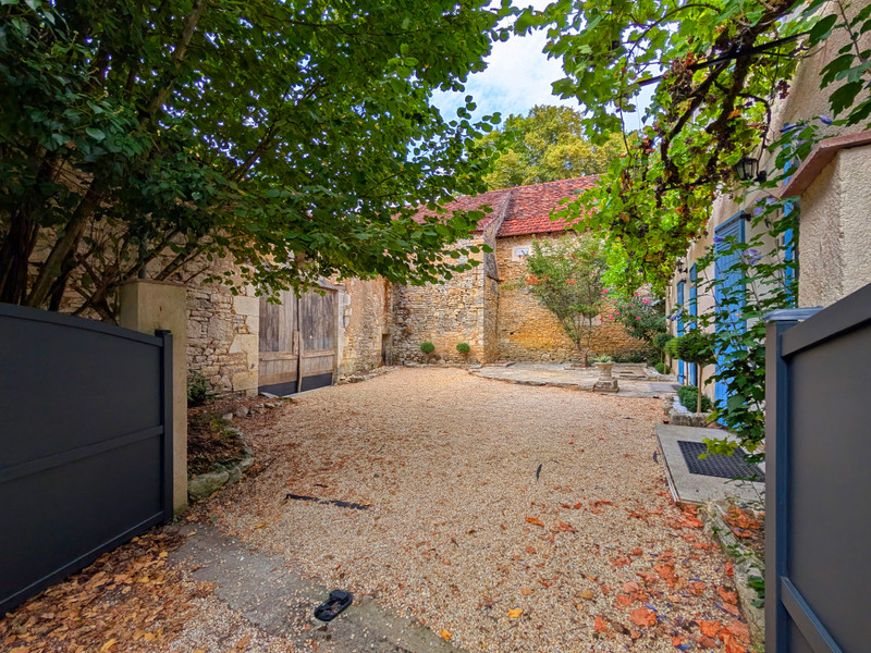 French property for sale in Coulaures, Dordogne - €275,000 - photo 1