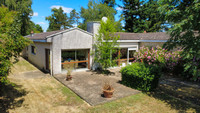 Maison à vendre à Civray, Vienne - 399.950 € - photo 2