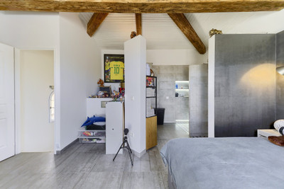 French property for sale in Nice, Alpes-Maritimes - €1,350,000 - photo 9